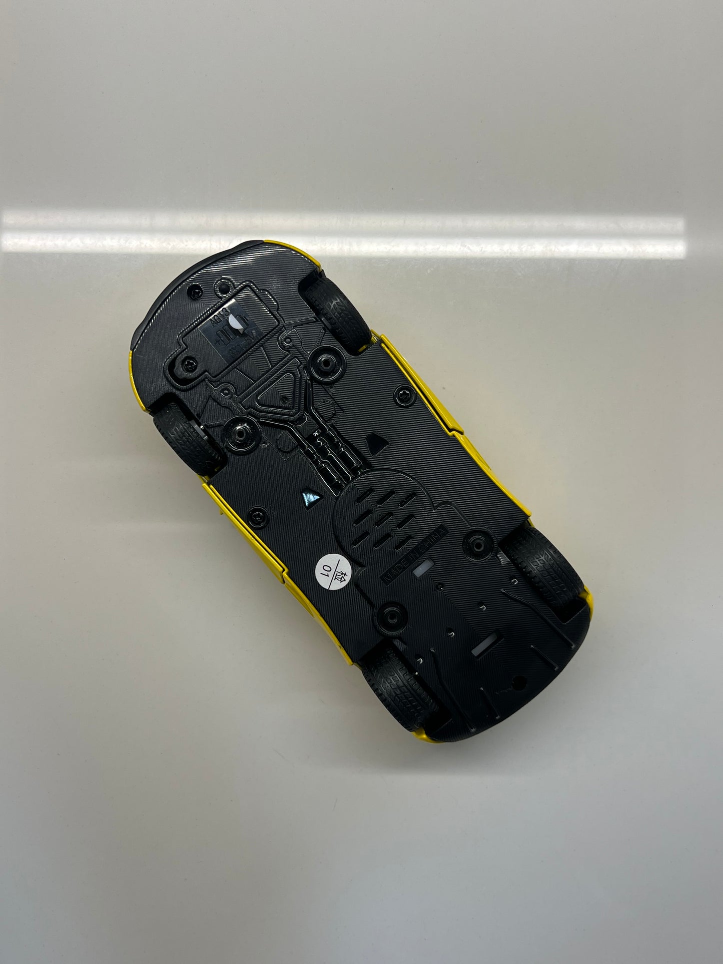 Detalles del cuadro decorativo y maqueta die-cast McLaren 720S