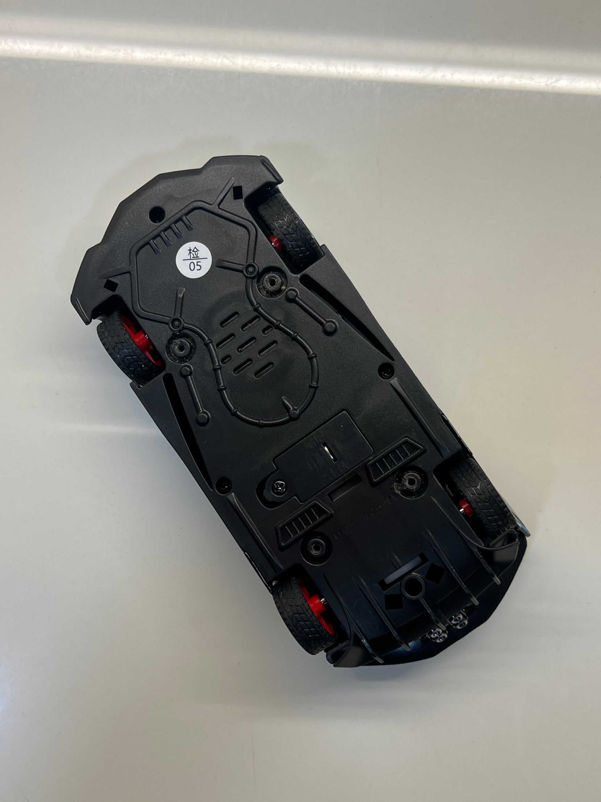Detalles del cuadro decorativo y maqueta die-cast Bugatti Bolide