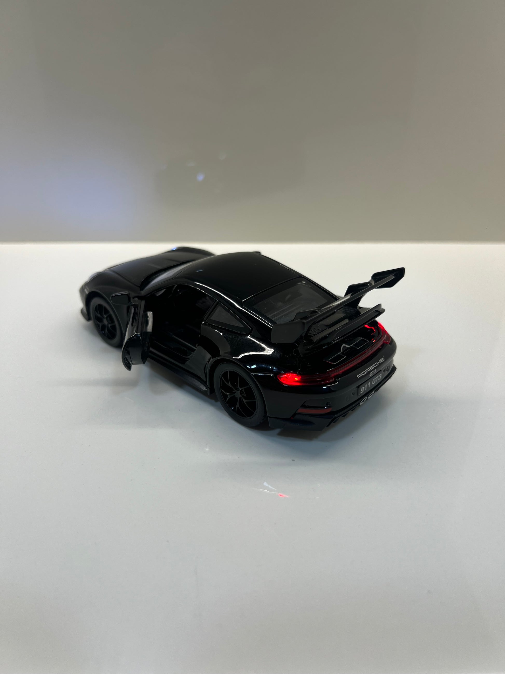 Detalles del cuadro decorativo y maqueta die-cast Porsche 911
